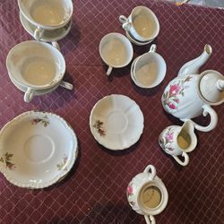 Vintage Japanese Porcelain Tea/cofee ServiceMid-20thcentury Post WW II Era