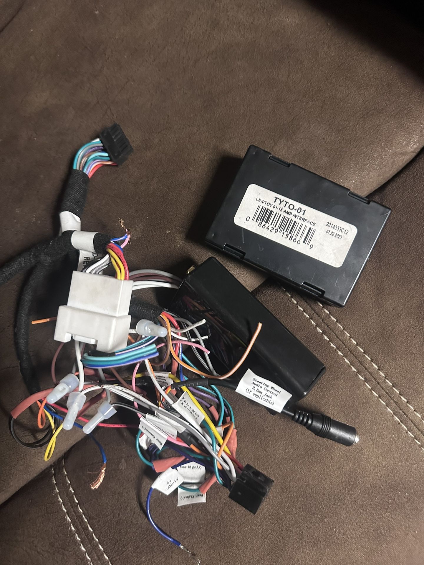 Lexus Ls430 Radio Head Unit With Adapter And Cables