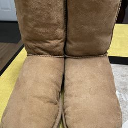 Classic Short Ugg Men’s size 9