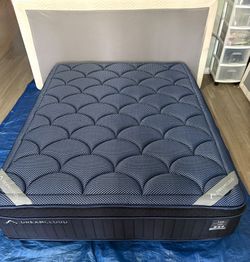 DreamCloud Luxe Hybrid Mattress