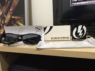 Men s Electric Valence sunglasses for Sale in Thousand Oaks CA OfferUp
