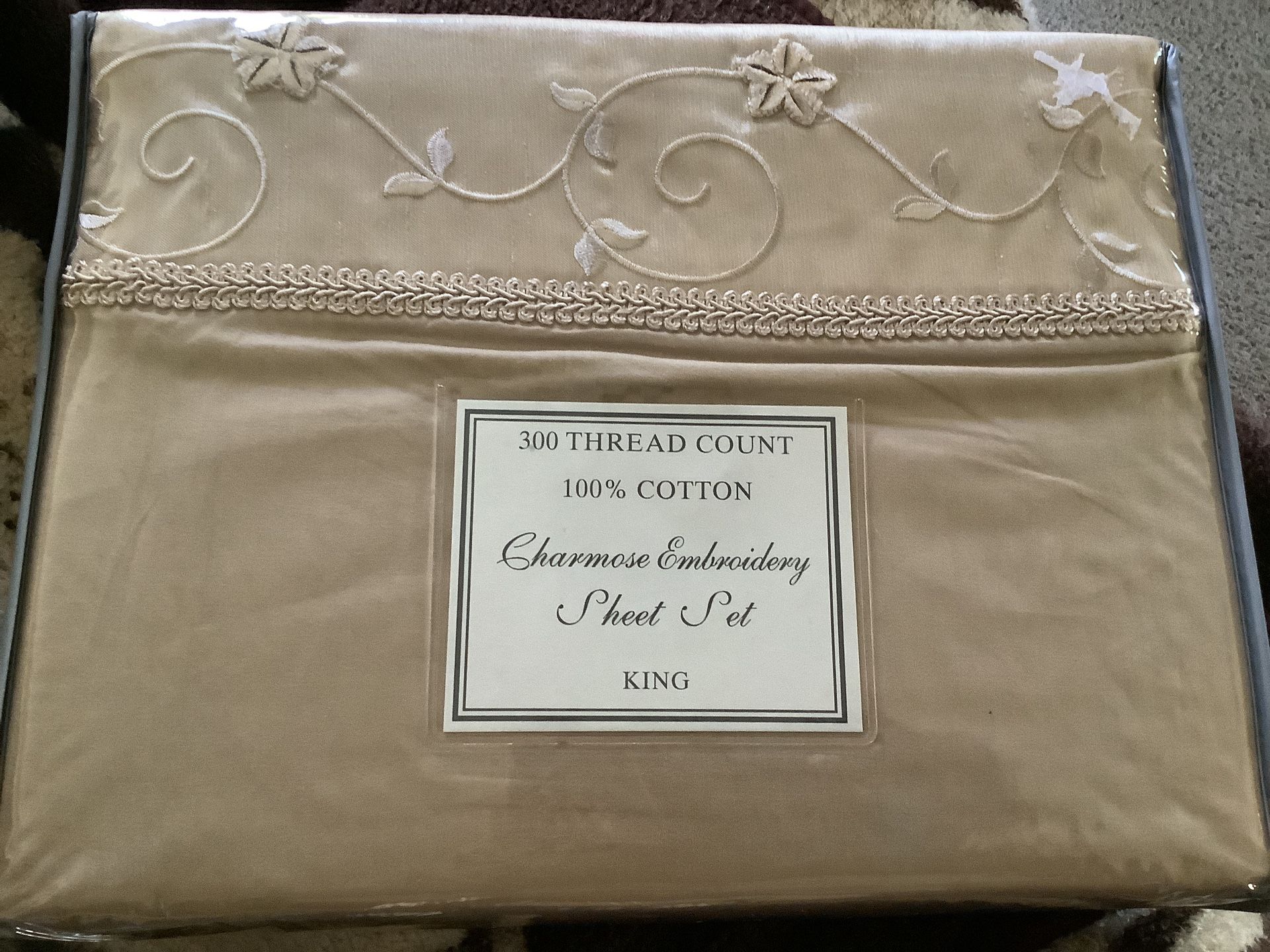 VICTORIA CLASSICS KING SHEET SET CHARMOSE EMBROIDERY VINTAGE 4 pieces