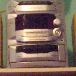 Panasonic Digital 5 CD Changer /2 Speaker 