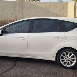 2013 Toyota Prius V