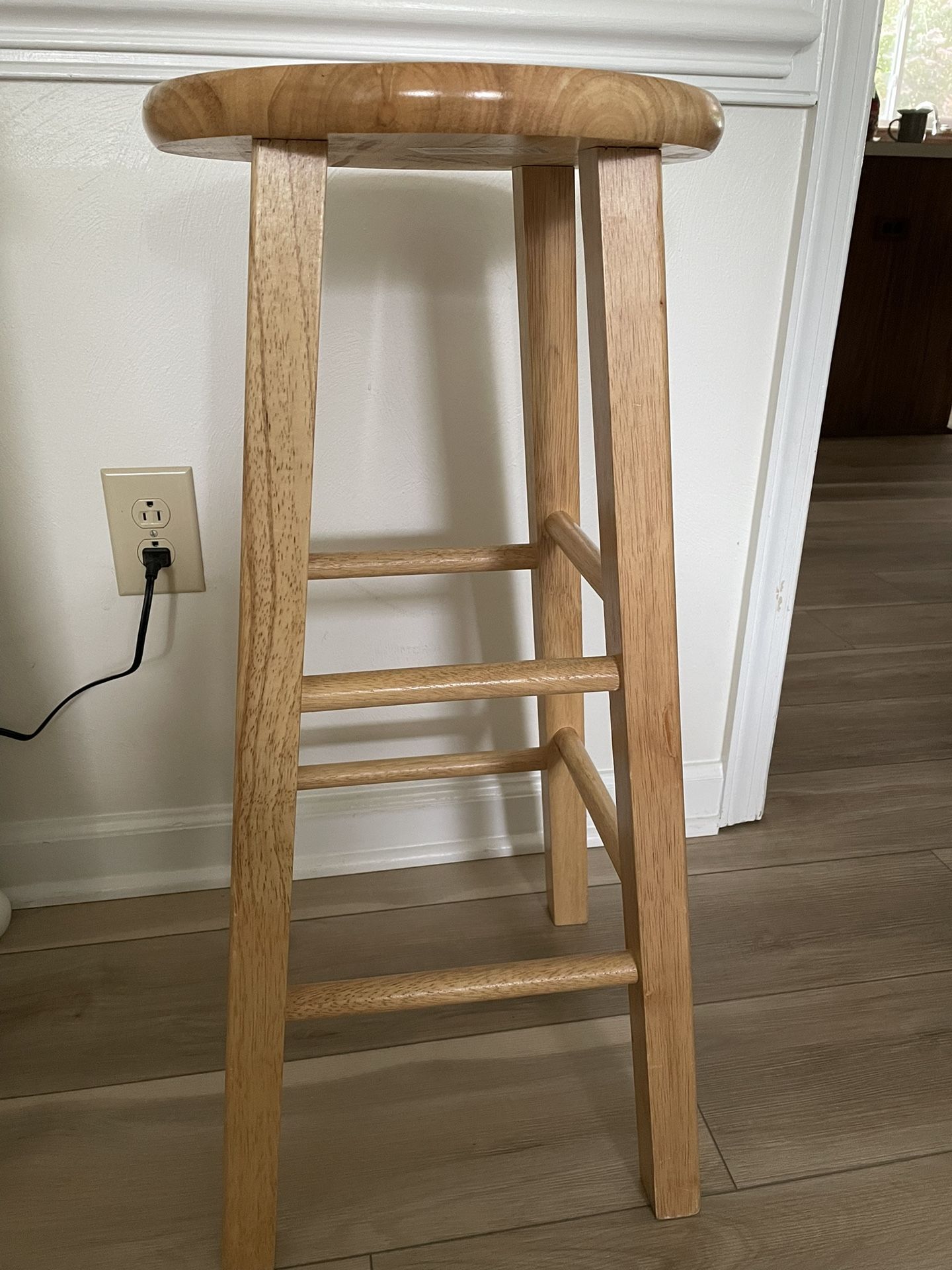 Brand New 4 High Bar Stool For Sale 
