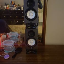 Yamaha Hs5