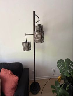 Modern 3-Light Floor Lamp with Woven Shades
