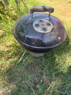 small barbecue grill