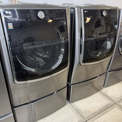 Lg Front Load Washer 5.2 Cu Ft And Gas Dryer Set
