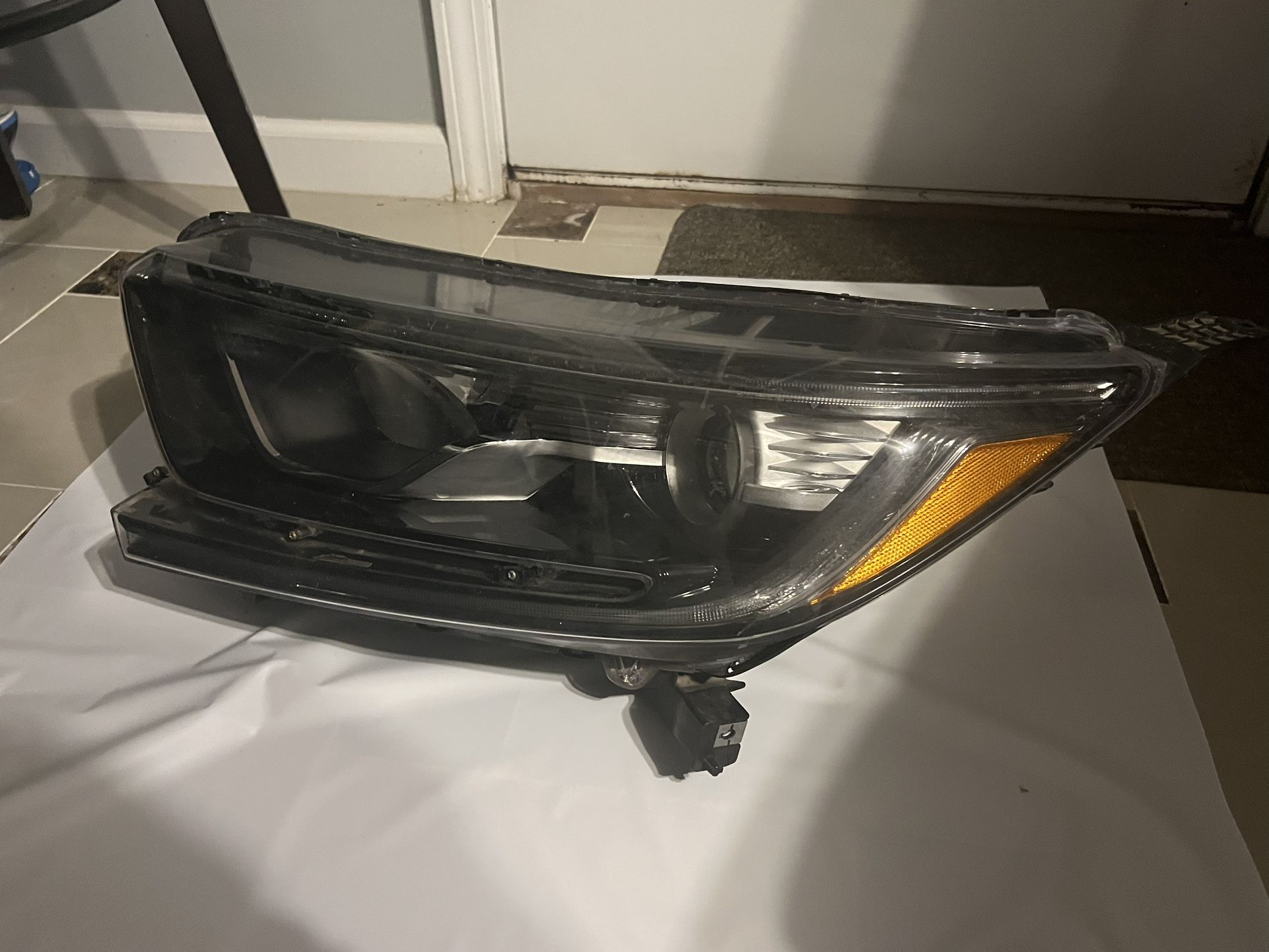OEM Honda CRV DRIVER side headlight 2017-2019