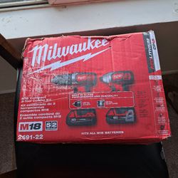 Milwaukee Drill Set M18 