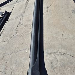 Hyundai Tucson Right rocker molding oem