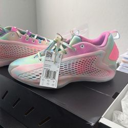 Anthony Edward’s 1 - Basketball Shoes