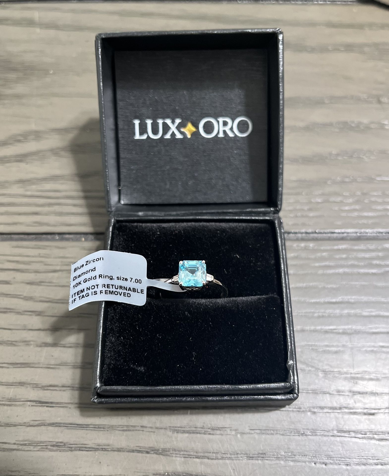 Blue Zircon 10k White Gold Ring (Size 7)