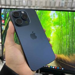 iPhone 15 Pro 256GB UNLOCKED 