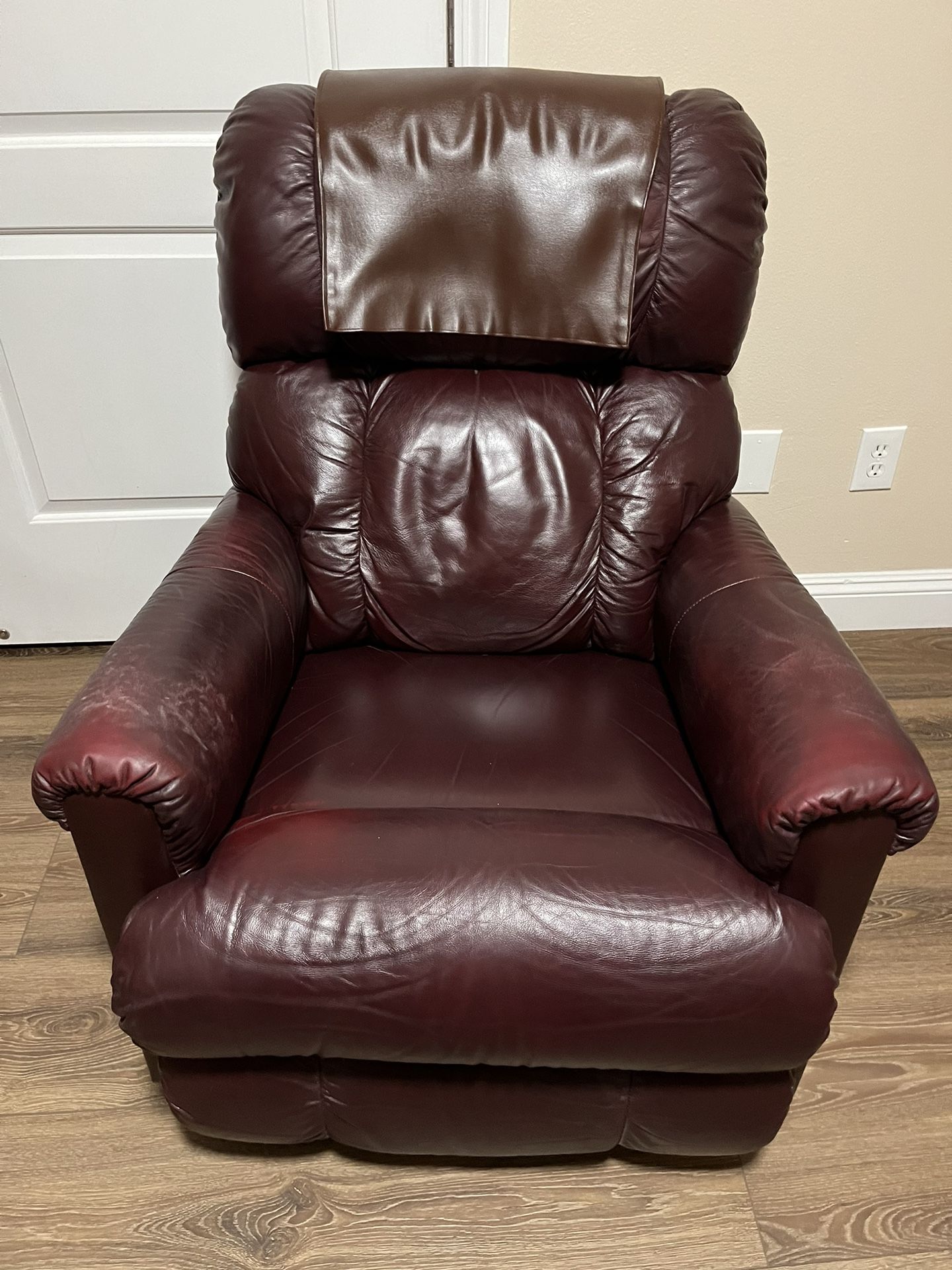 Rocker Recliner for Sale in Bakersfield, CA OfferUp