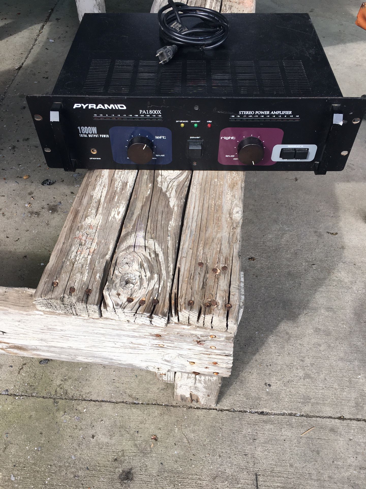 PYRAMID PA1800X 1800w