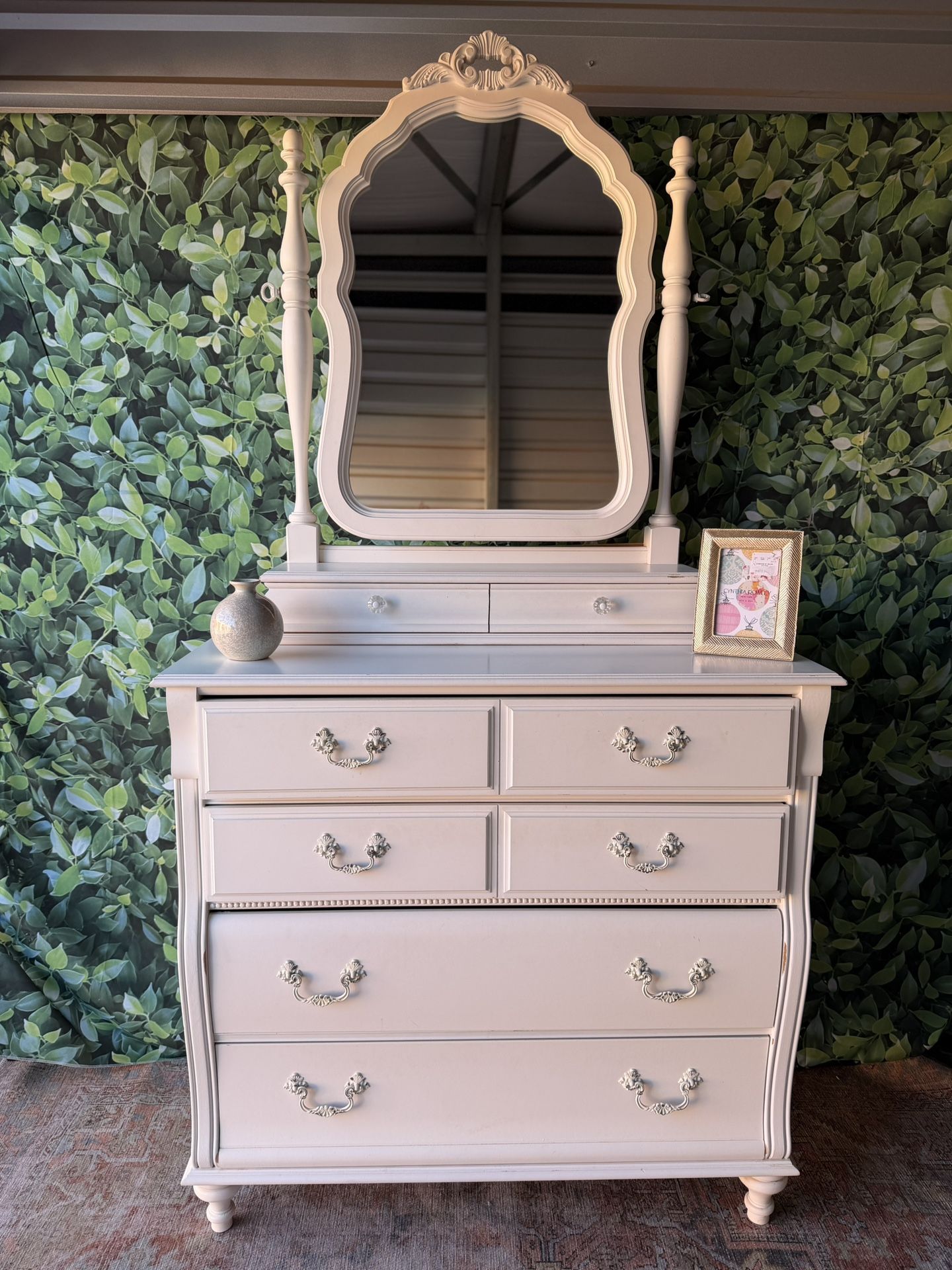Cute White Dresser With Mirror