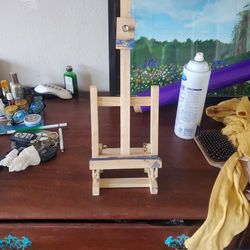 Small Table Top Easel