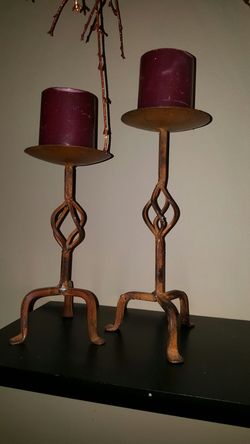 2 candle holders