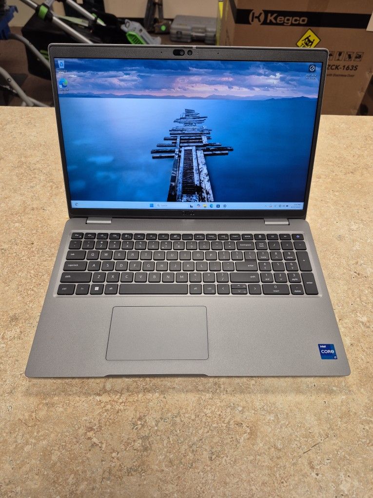 Dell Latitude 5540 Windows 11 Laptop