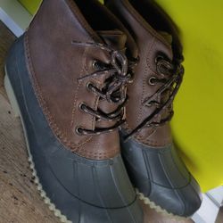 Size  7,  8 And 9 Women's Snow Rain Waterproof 