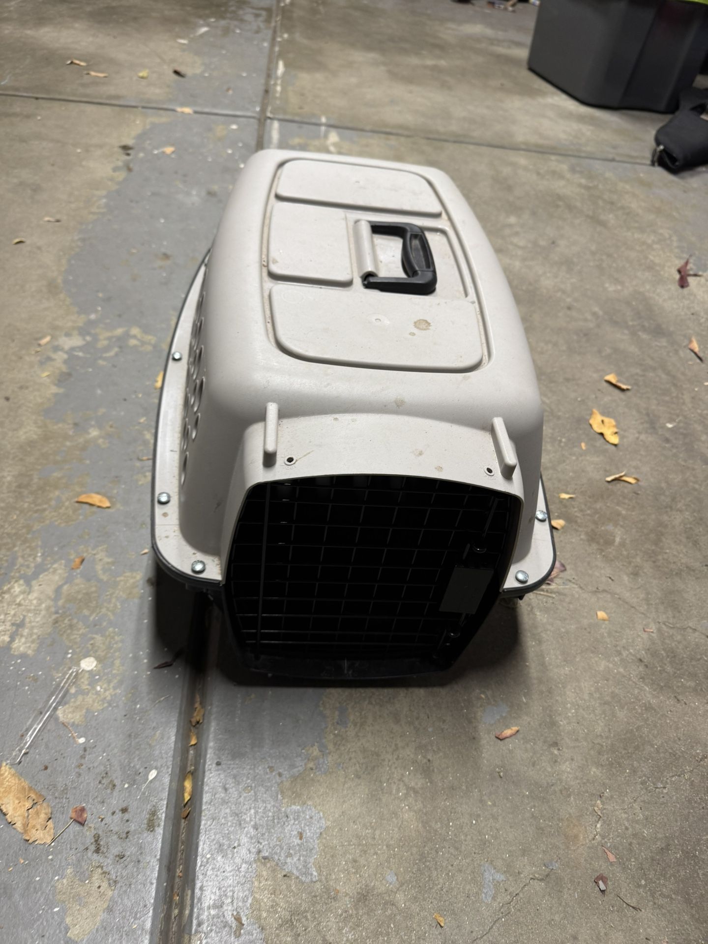 Small Dog Kennel 