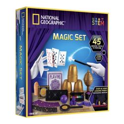 NATIONAL GEOGRAPHIC Kids Magic Set - 45 Magic Tricks for Kids to Perform with Step-By-Step Video Instructions