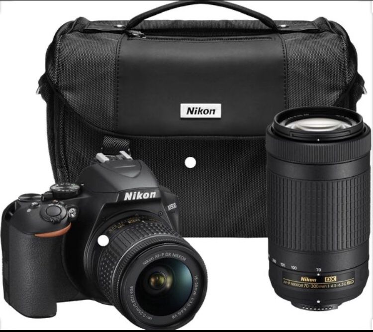 Nikon d3300 - two external lenses and a carry bag, like new