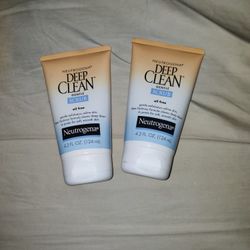 Neutrogena Deep Clean Gentle Scrub