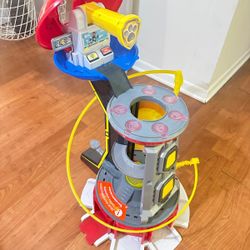 PAW Patrol, Mighty Pups Super PAWs Lookout Tower Playset with Lights and Sounds, for Ages 3 and Up