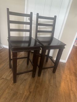 Set of two Chairs