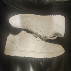Jordan 1 Low's Brand New Size 9.5 (With No Box Top) $130
