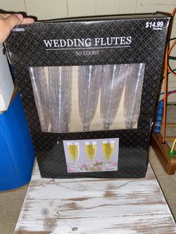Wedding toast flutes
