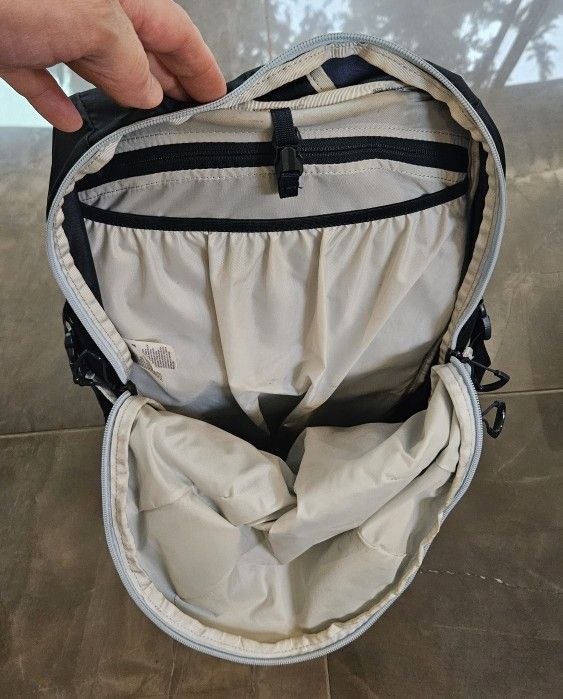 The North Face Zephyrus 26 Daypack for Sale in Seattle, WA OfferUp