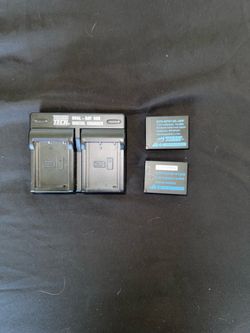 FujuFilm Batteries + Charger