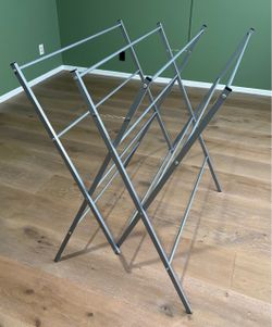 Collapsible drying rack