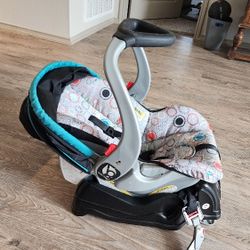 Baby Car Seat/Carrier w/Stroller