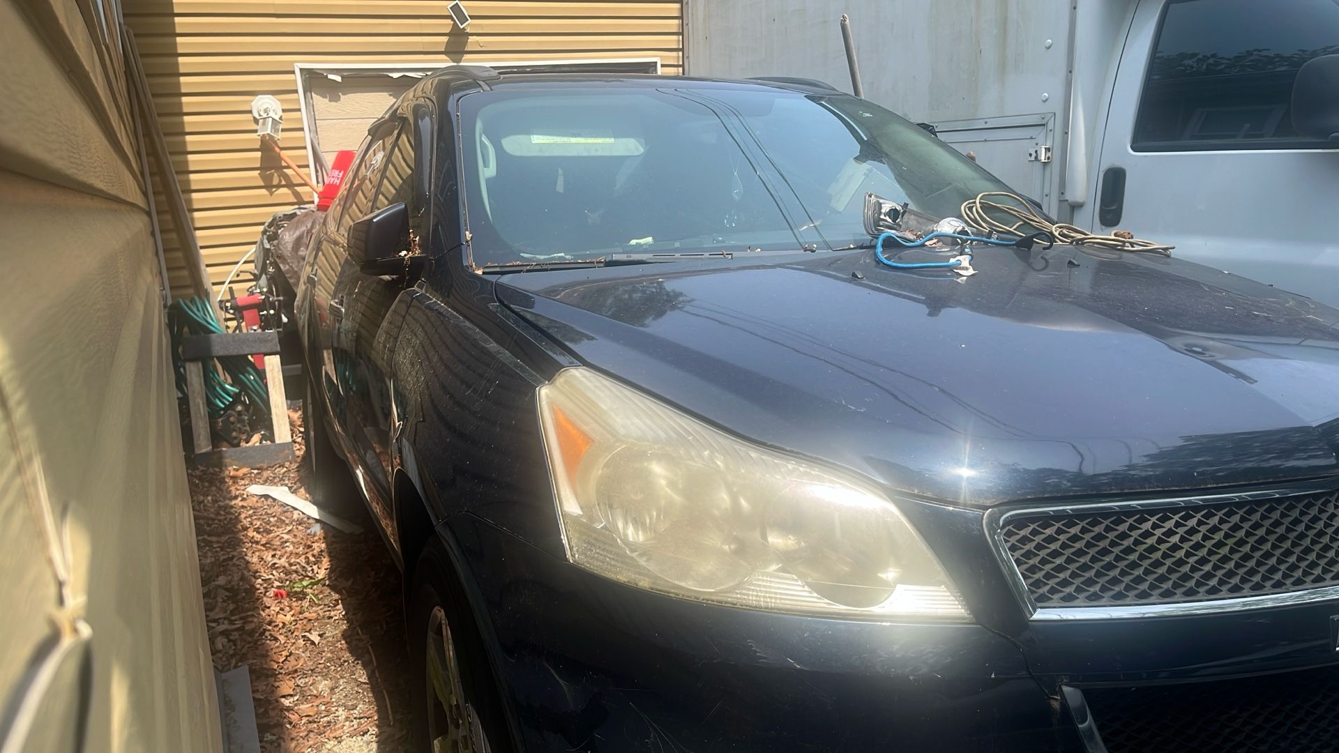 2011 Dark Blue Chevy Traverse Parts