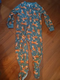 Boys size 3T tiger onesie outfit