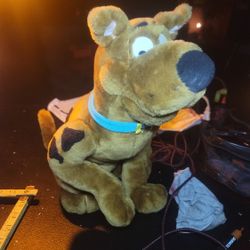 Cartoon Network Scooby-Doo 15" Plush Electric Stuffed Toy Talking Vibrating 2001