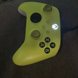 Xbox One Controller With Battery’s
