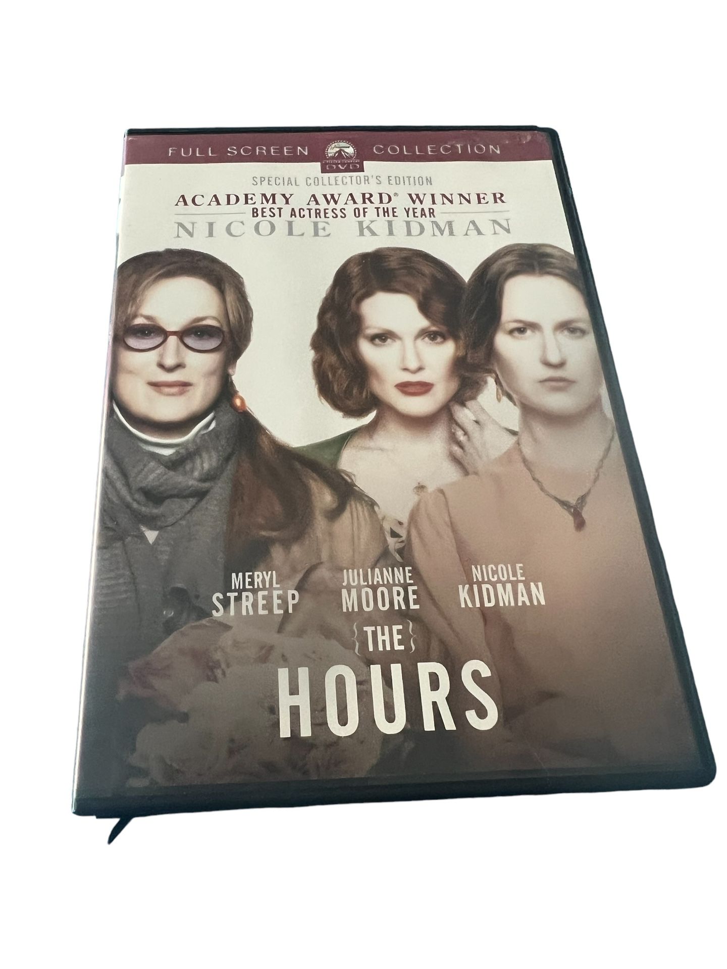 This DVD features the movie "The Hours" starring Nicole Kidman, Meryl Streep, and Julianne Moore. Directed by Stephen Daldry, this drama film was rele