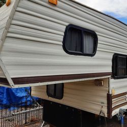Northland Over Head Truck Bed Camper
