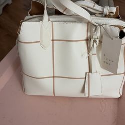 Brand New Beautiful Purse, Great For Fall Or Anytime Of Year