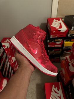 Jordan 1 Pomegranate - 11 W