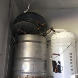 Beer brewing equipment