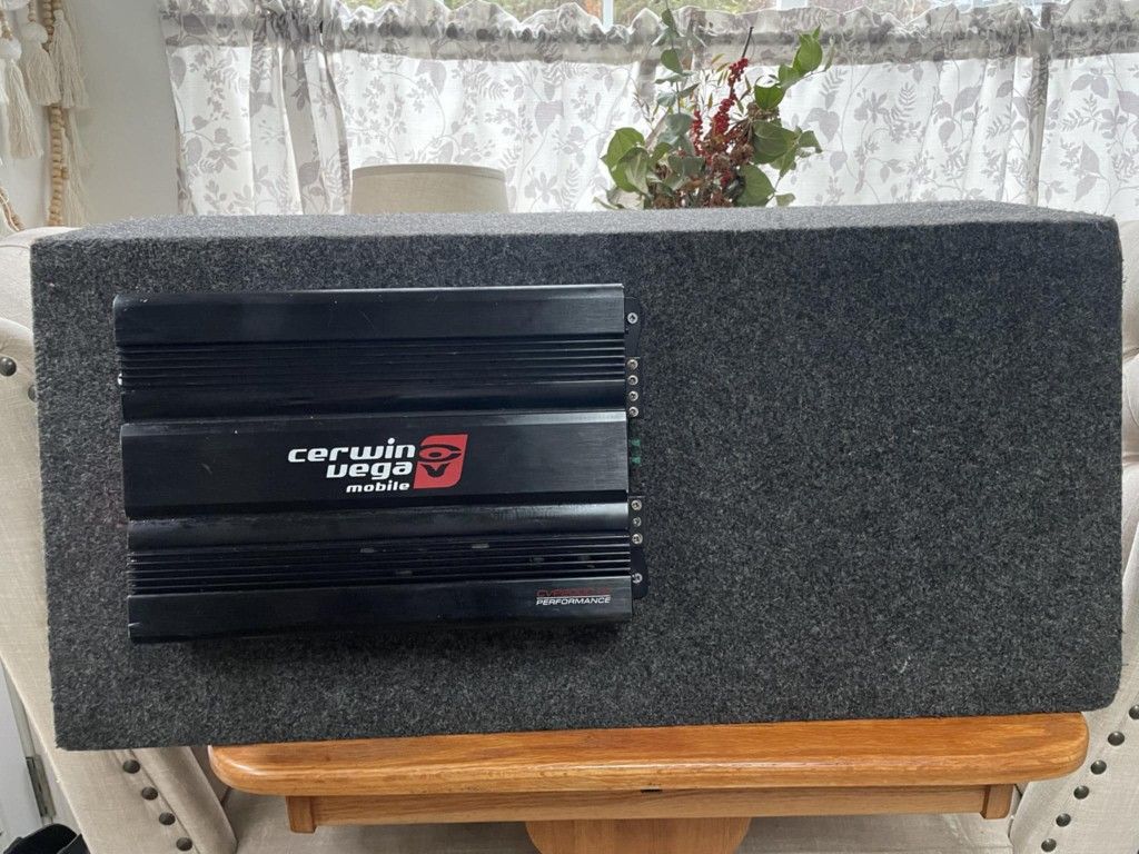 Cvp 2000 Amp And Subwoofer