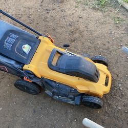  Lawnmower By Black & Decker Electric : Corded Works Great Only 40$ I Have Cords Available Too In South Scottsdale 101 & E Thomas Rd