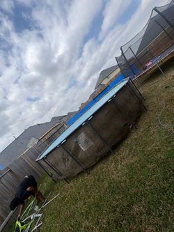 Above ground pool